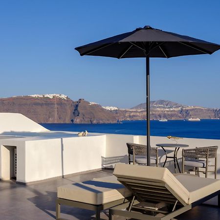 Oia Treasures Art Suites Exterior photo
