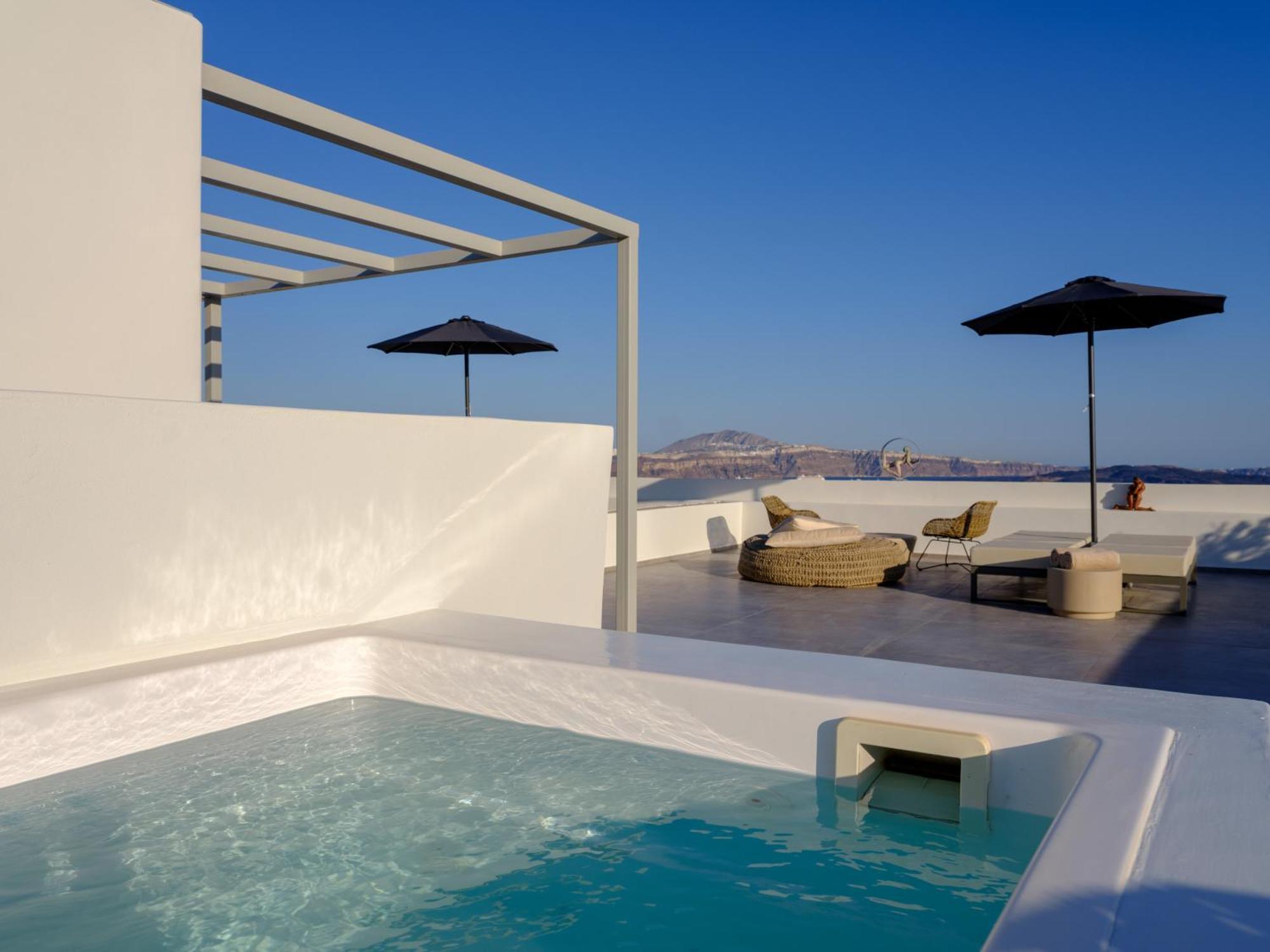 Oia Treasures Art Suites Exterior photo